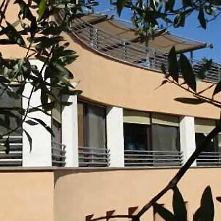 Ξενοδοχείο Il Castellaccio 3*